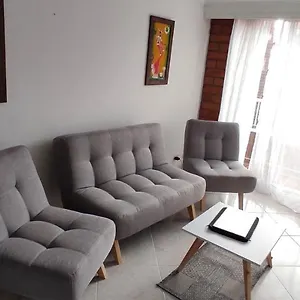 Hermoso Ubicado En Zona Céntrica De Apartamento